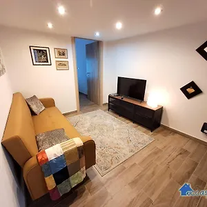 accasamia-neapolitan-apartments.hotels-amalfi.com/