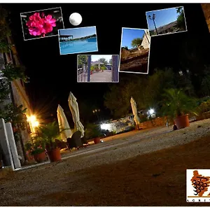 agriturismo-santagata-piana-degli-albanesi.sicilyhotelsitaly.net/